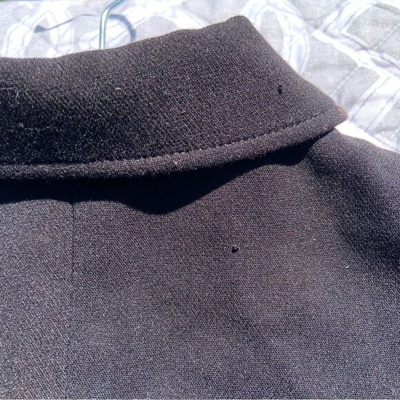 Sz 36 Small Silk Black Pink Cream Ruffle with Gold Pearl Button Blazer - Picture 10 of 10